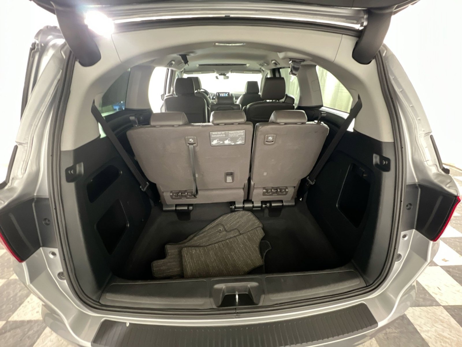 Used 2023 Honda Odyssey EX-L image 26