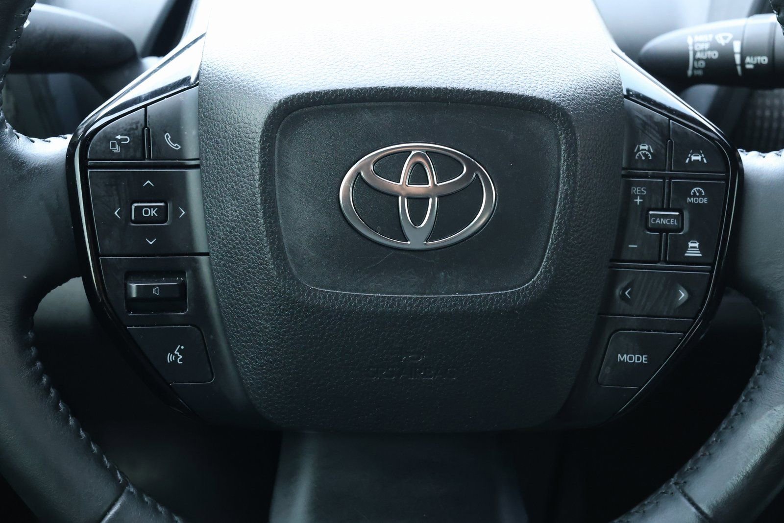 Used 2024 Toyota bZ4X XLE w/ Weather Package image 18