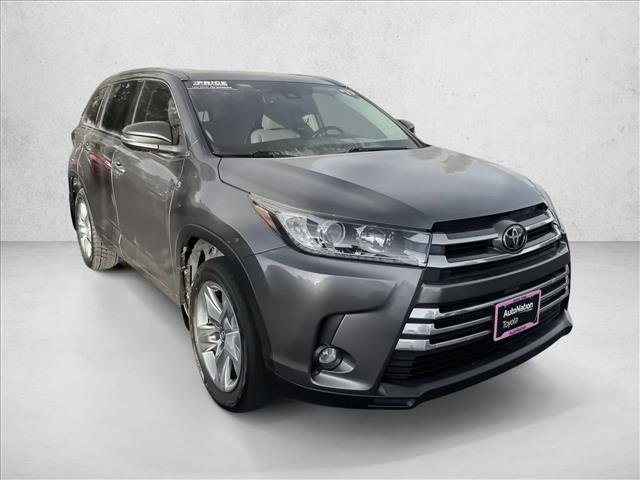 Used 2019 Toyota Highlander Limited FWD video 3