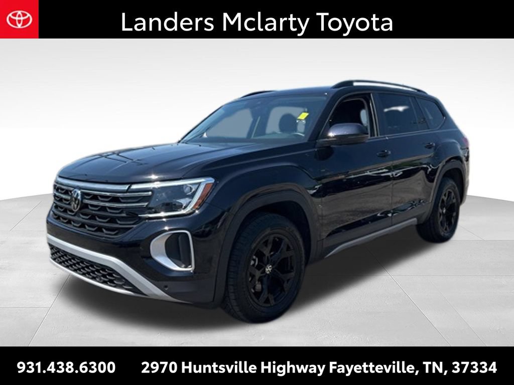 Used 2025 Volkswagen Atlas Peak Edition SE AWD/4WD image 7
