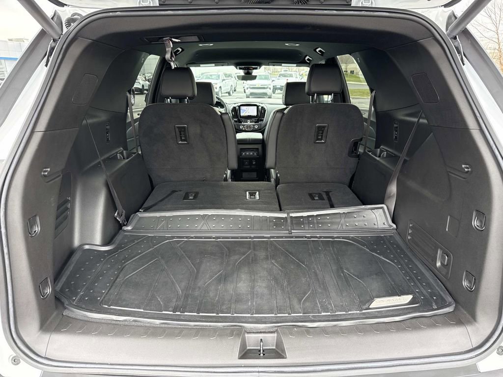 Used 2023 Chevrolet Traverse RS w/ LPO, Floor Liner Package image 21