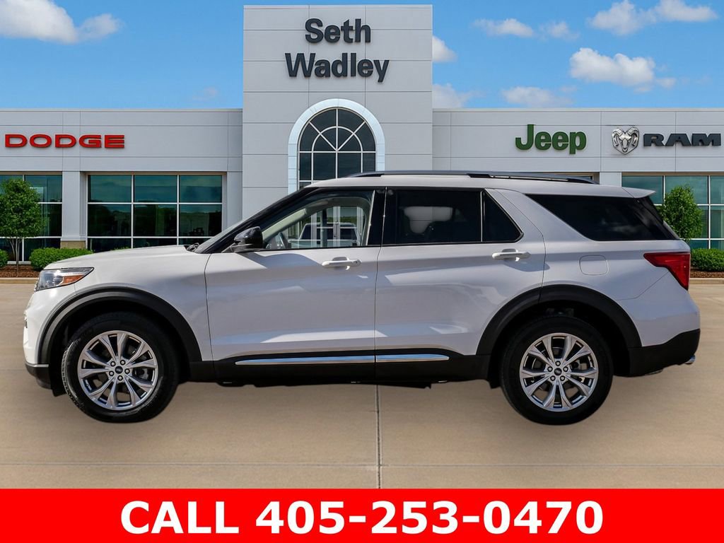 Used 2023 Ford Explorer Limited AWD/4WD image 4