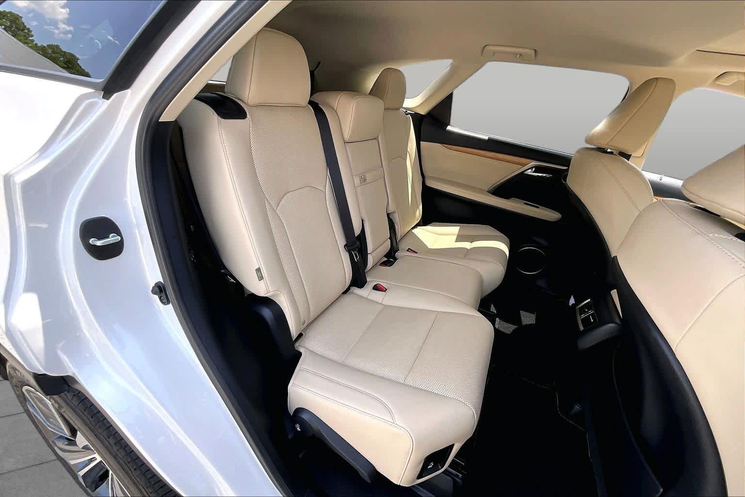 Used 2022 Lexus RX 350L FWD w/ Premium Package image 20