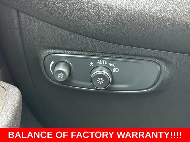 Used 2023 Chevrolet Equinox LT FWD image 19