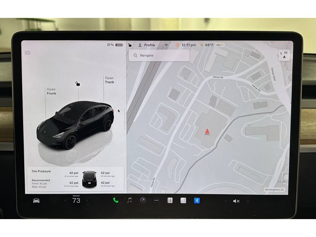 Used 2023 Tesla Model Y Performance image 29