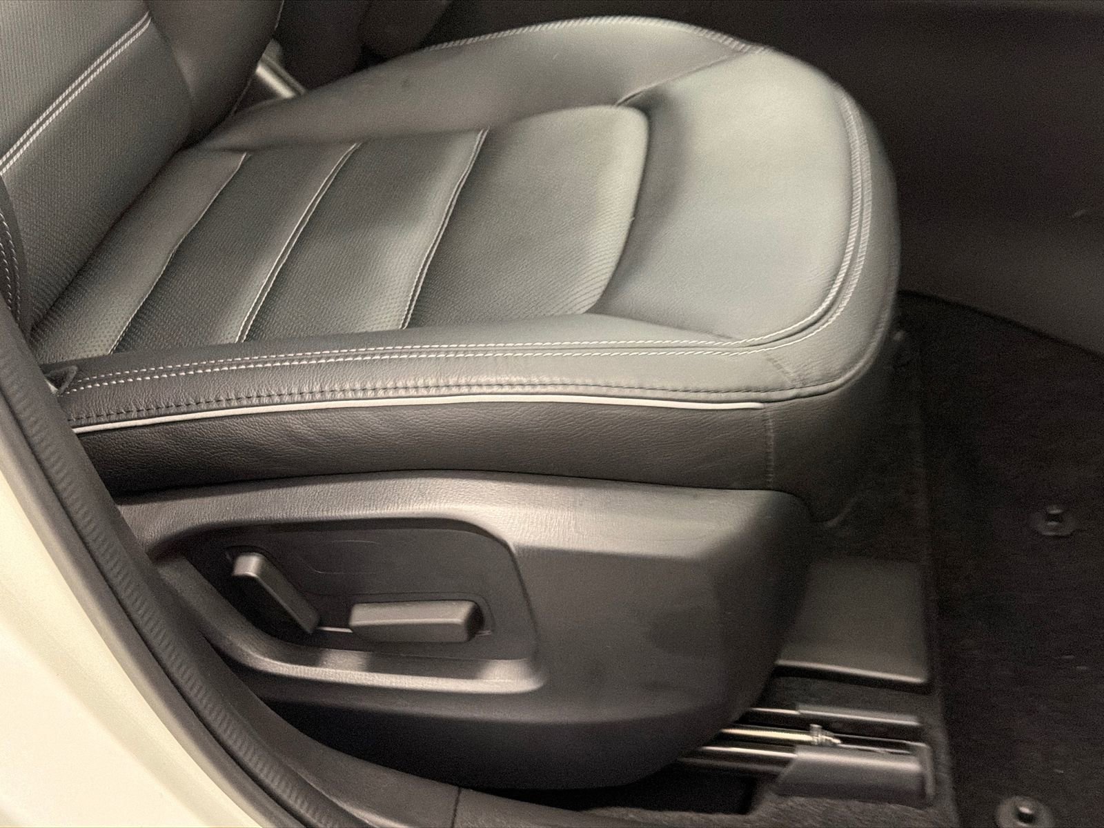 Certified 2025 MAZDA CX-5 AWD 2.5 S w/ Premium Plus Pkg image 12