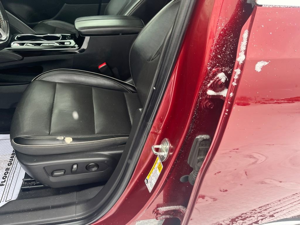 Used 2021 Buick Envision Essence image 21