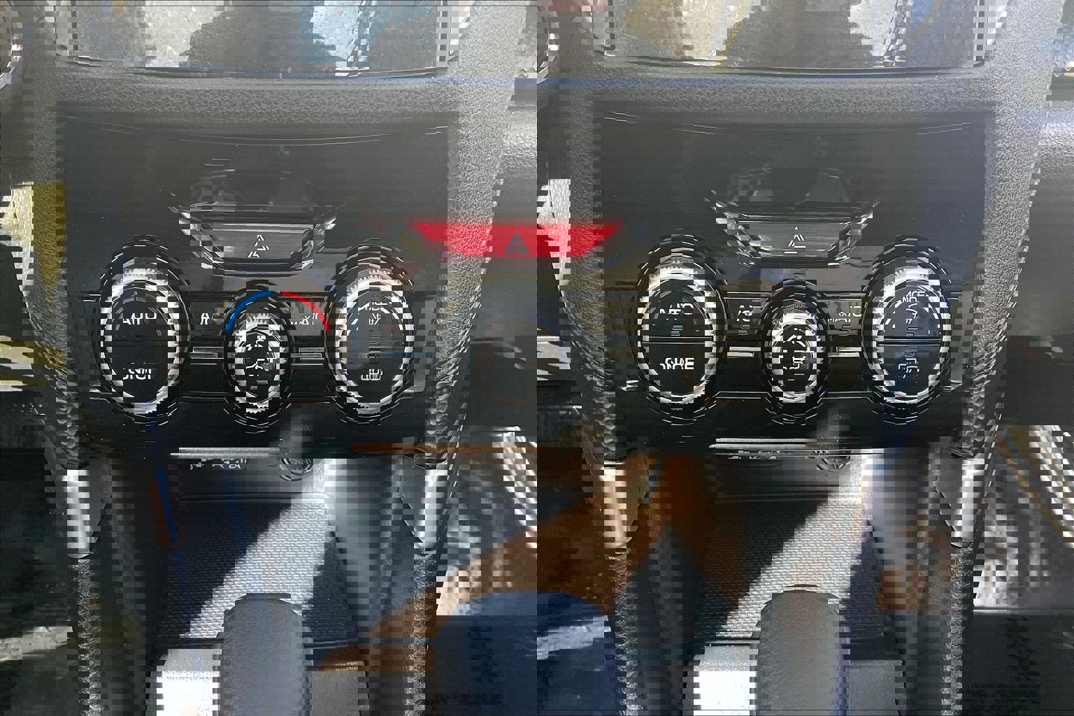 Used 2022 Subaru Forester Premium image 38