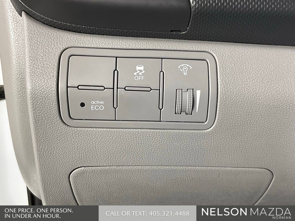 Used 2014 Hyundai Accent GS FWD image 37