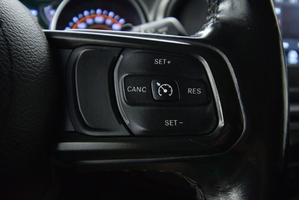 Used 2022 Jeep Wrangler Sport image 32