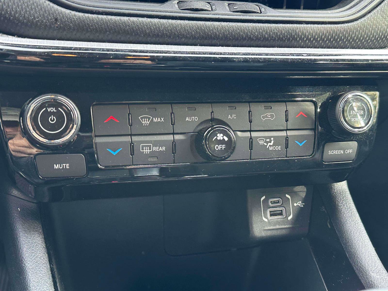 Used 2022 Jeep Compass Trailhawk w/ Trailhawk Convenience Group image 27