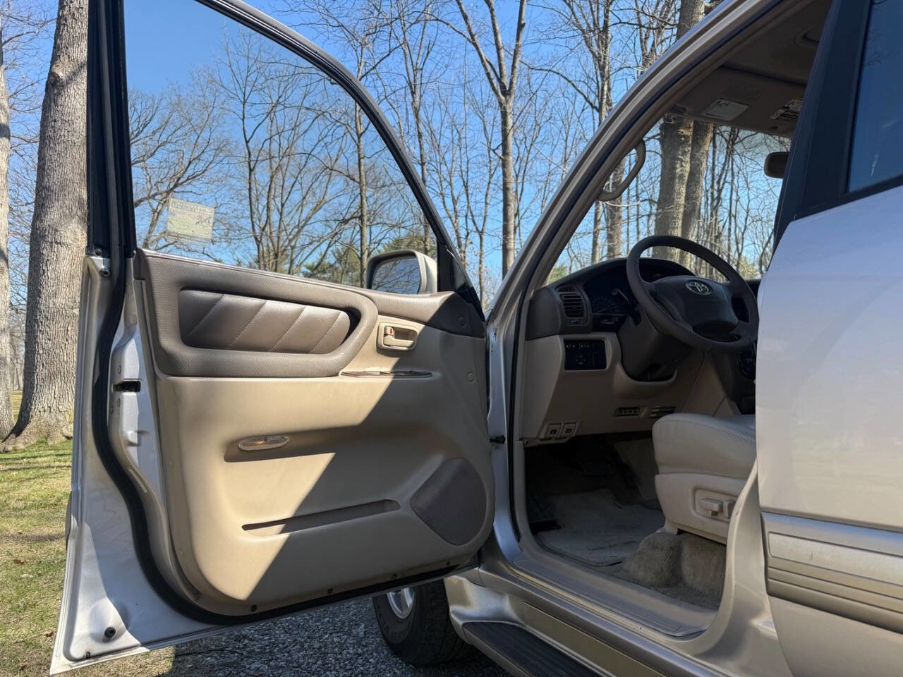 Used 2001 Toyota Land Cruiser image 46