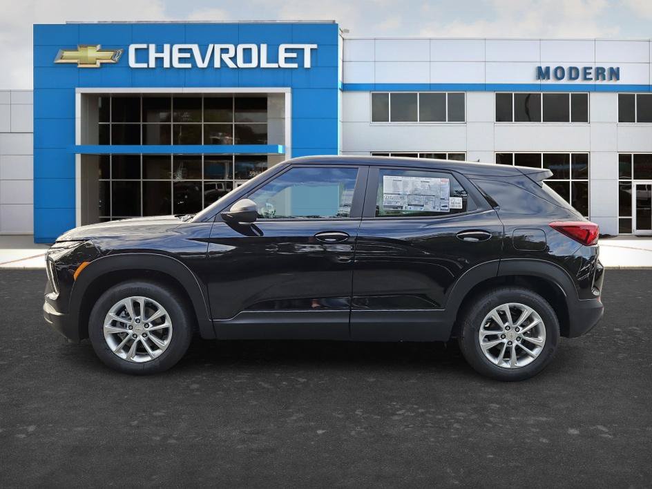 New 2026 Chevrolet TrailBlazer LS FWD image 2