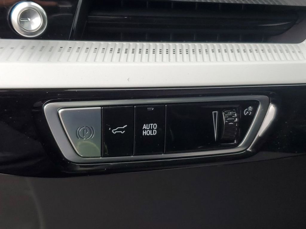 New 2025 Cadillac Optiq Sport 1 image 17