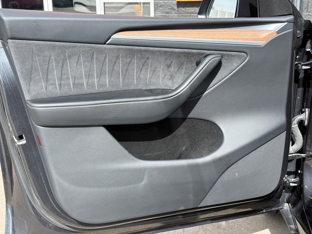 Used 2024 Tesla Model Y Long Range image 24