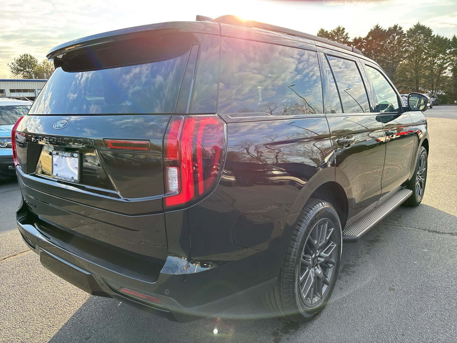 New 2026 Ford Expedition Platinum w/ Stealth Appearance Package image 2