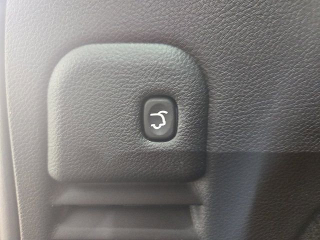 Used 2021 Jeep Grand Cherokee Laredo X image 15