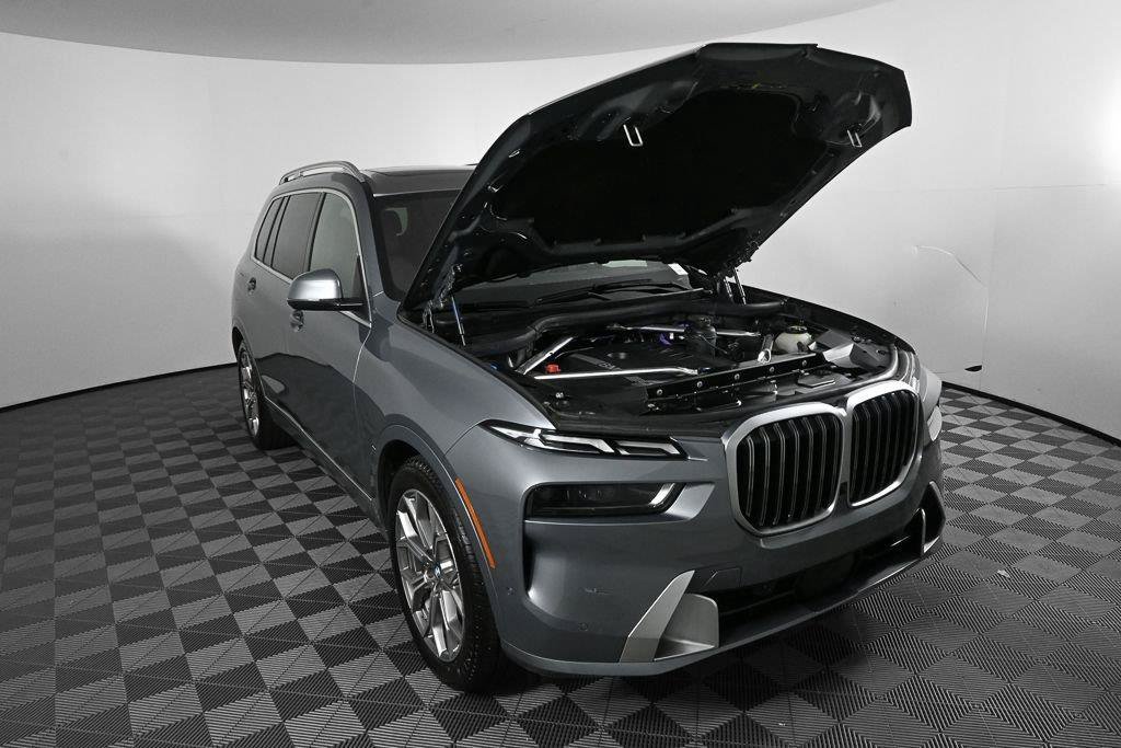 Used 2023 BMW X7 xDrive40i w/ Executive Package AWD/4WD image 33