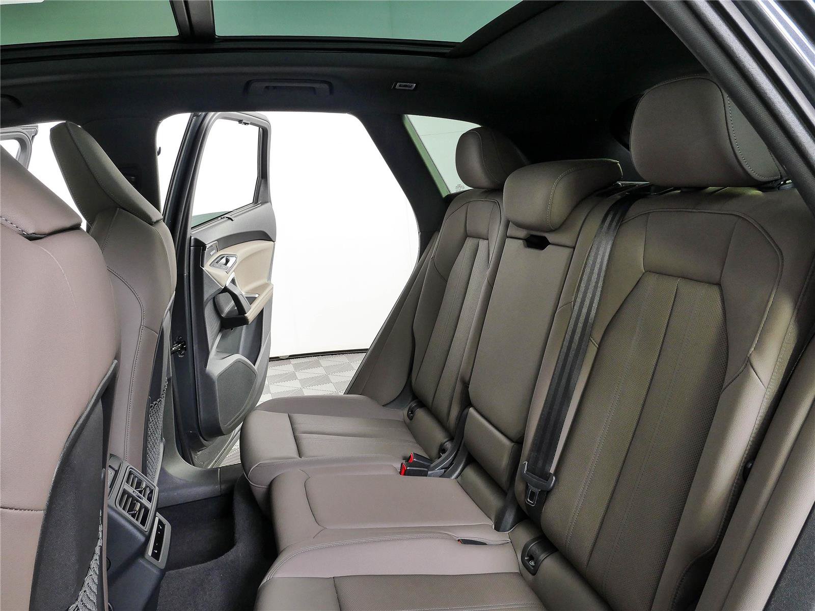 Used 2025 Audi Q5 Prestige AWD/4WD image 22