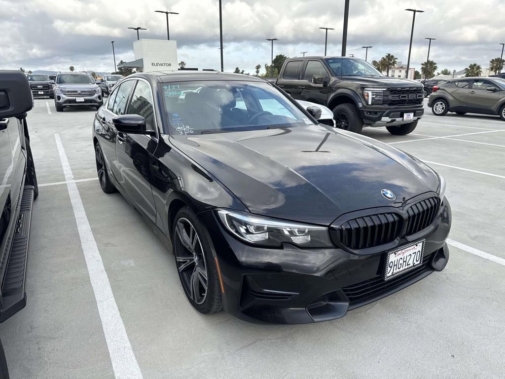 Used 2020 BMW 330i Sedan w/ Driving Assistance Package RWD image 11