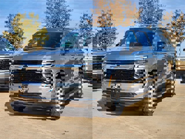 New 2026 Chevrolet Suburban LS w/ LPO, Dark Essentials Package image 3
