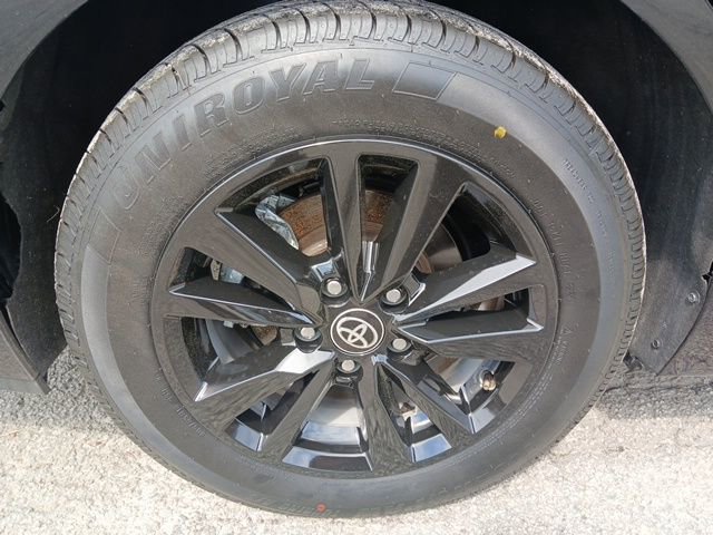 Used 2025 Toyota Camry LE image 49