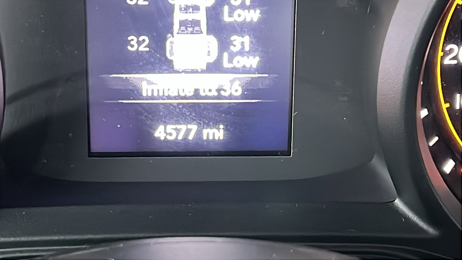 Used 2024 Jeep Gladiator Sport image 30