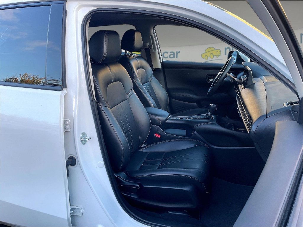 Used 2024 Honda HR-V EX-L image 11