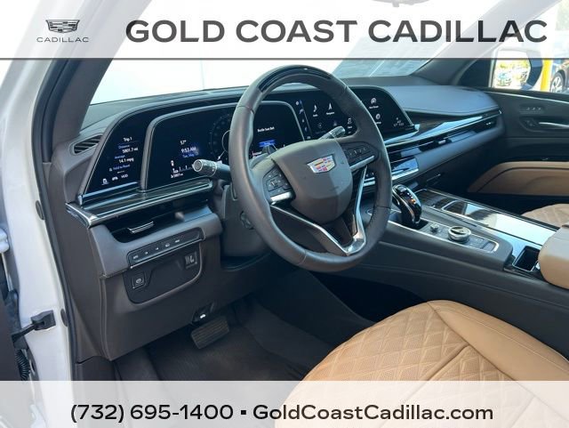 Used 2023 Cadillac Escalade Premium Luxury w/ LPO, Floor Liner Package AWD/4WD image 25