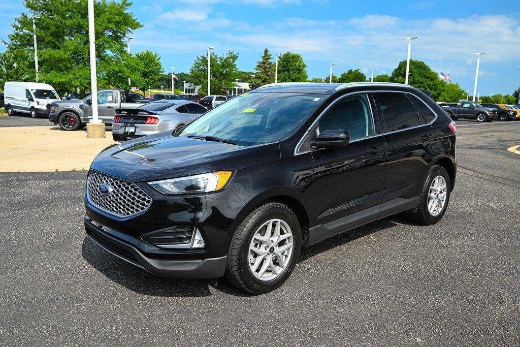 Certified 2024 Ford Edge SEL w/ Convenience Package AWD/4WD image 9
