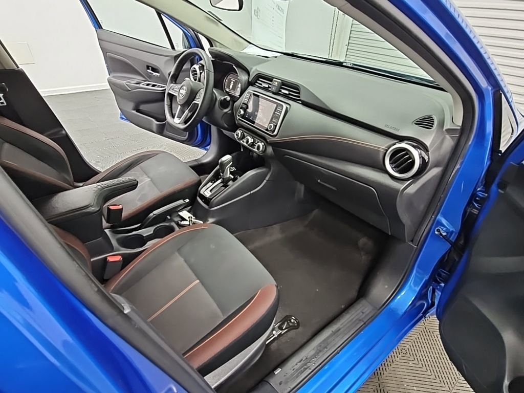 Used 2021 Nissan Versa SR image 30