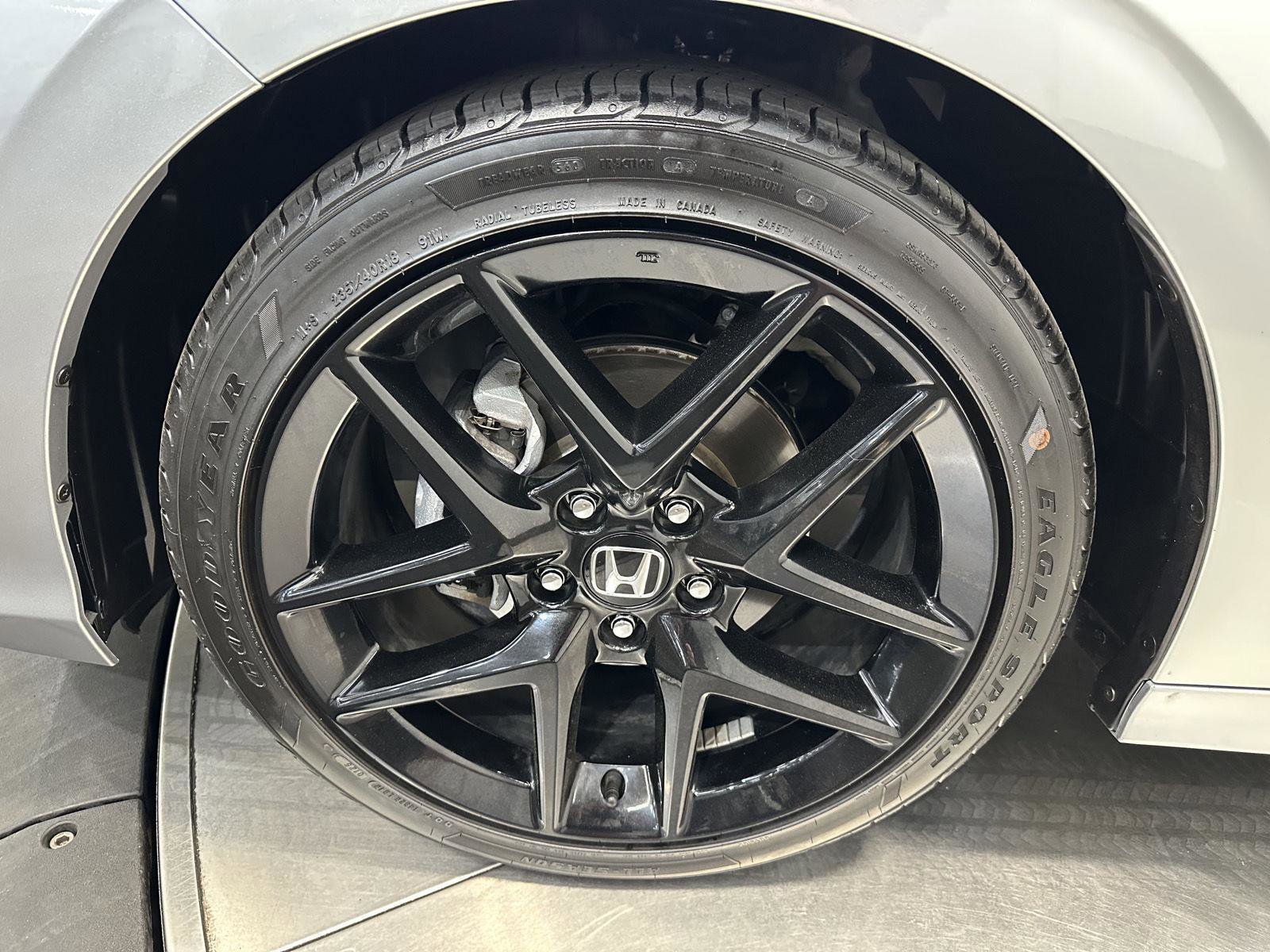 Certified 2025 Honda Civic Sport image 9