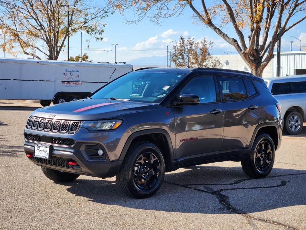 Used 2023 Jeep Compass Trailhawk image 5