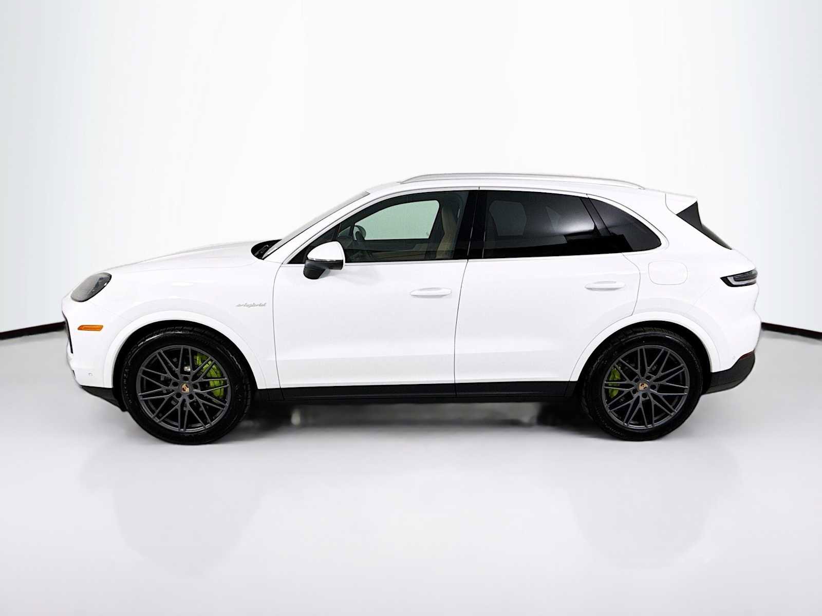New 2026 Porsche Cayenne E-Hybrid image 2