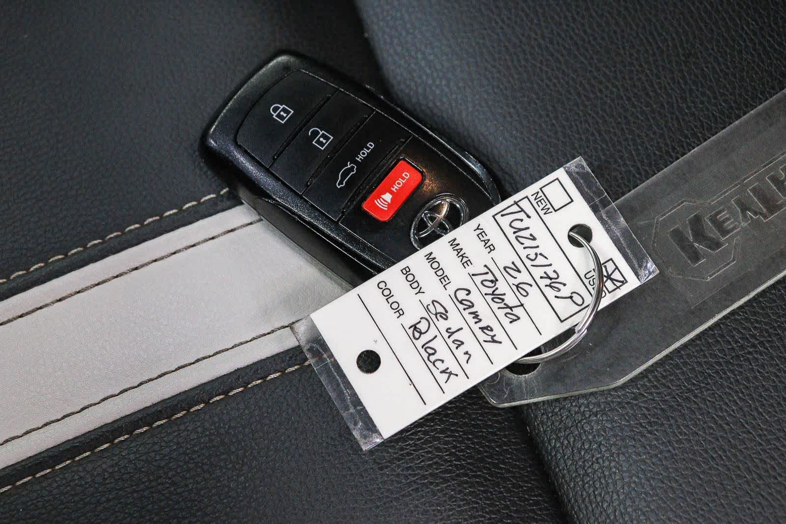 Used 2026 Toyota Camry SE FWD image 30