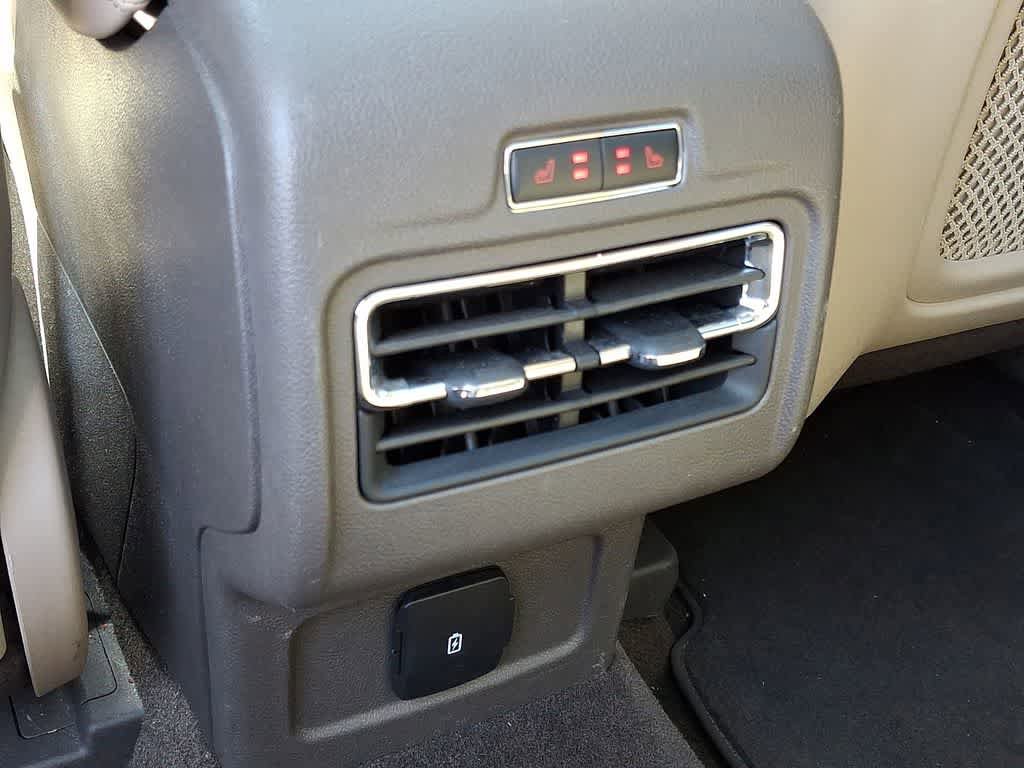 Used 2021 Lincoln Corsair FWD w/ Premium Package image 27