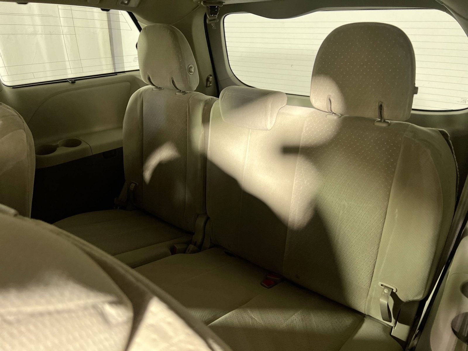 Used 2015 Toyota Sienna LE image 25