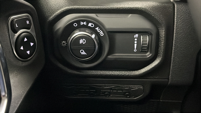 New 2026 Jeep Gladiator Sport AWD/4WD image 30