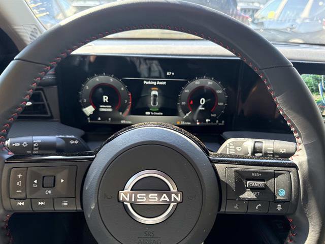 New 2025 Nissan Kicks SR w/ Illumination Package image 11