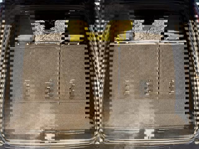 Certified 2024 Cadillac Escalade V w/ LPO, ONYX Package image 28