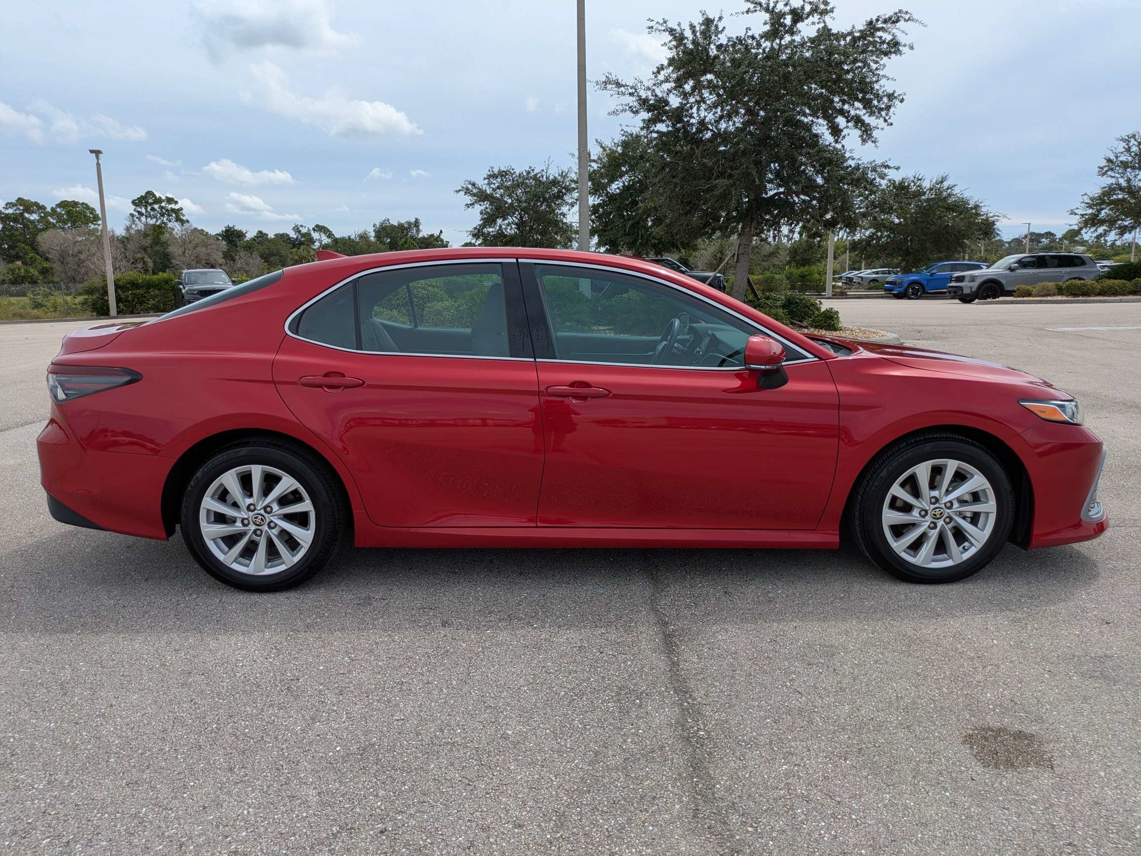 Used 2024 Toyota Camry LE w/ Convenience Package FWD image 3