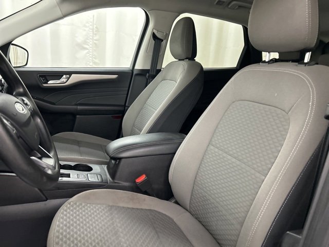 Used 2021 Ford Escape SE image 9