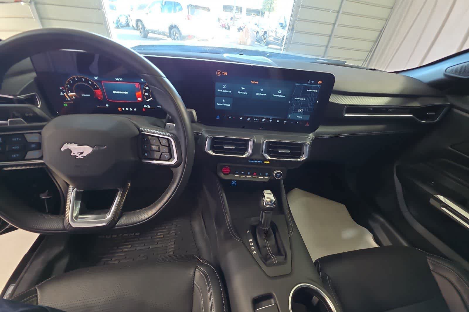 Used 2025 Ford Mustang GT Premium RWD image 4