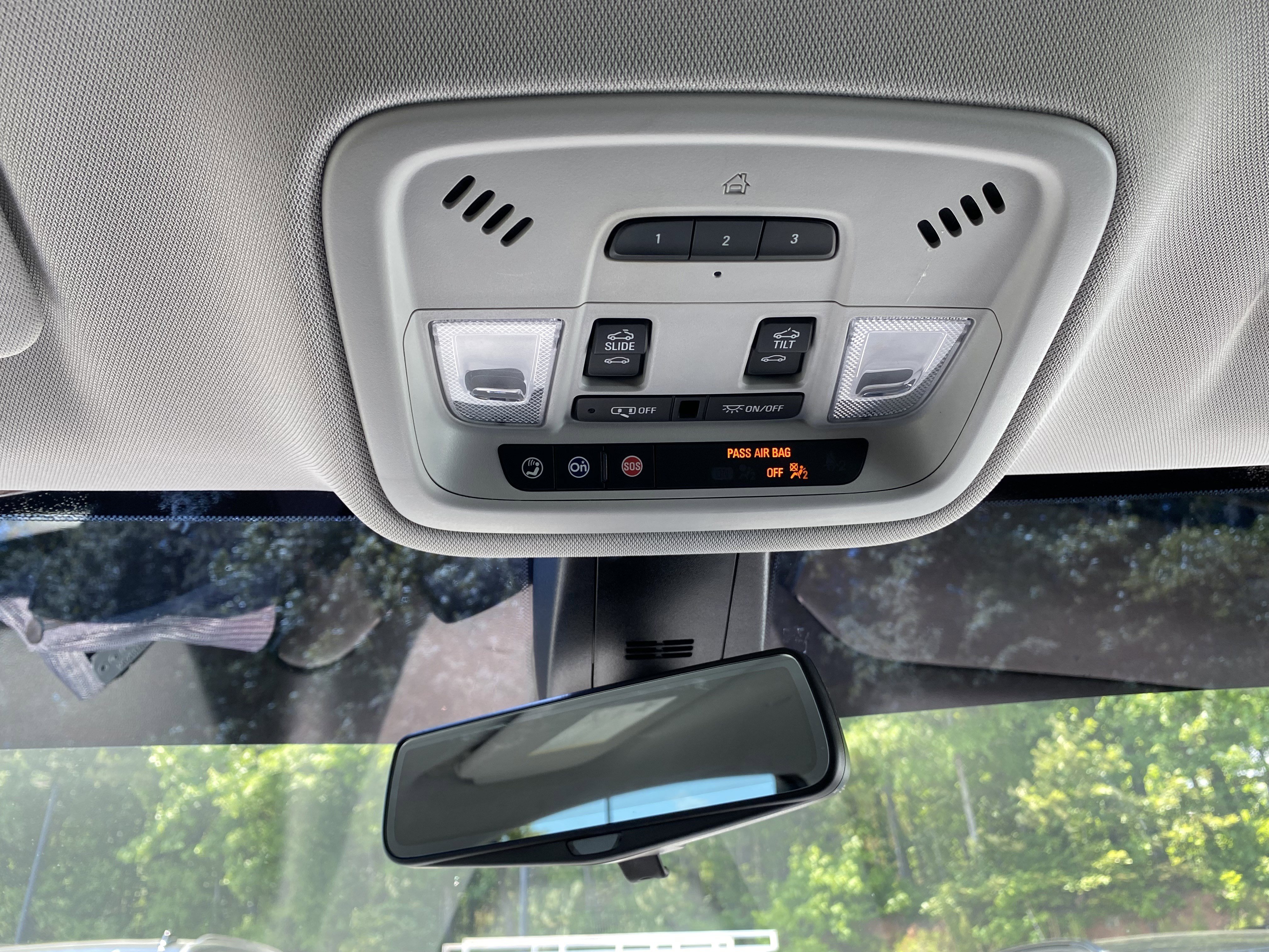 Used 2020 Chevrolet Traverse Premier w/ Redline Edition FWD image 32
