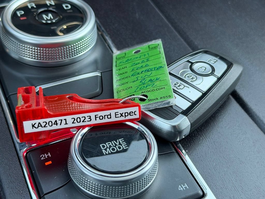 Used 2023 Ford Expedition Platinum AWD/4WD image 62