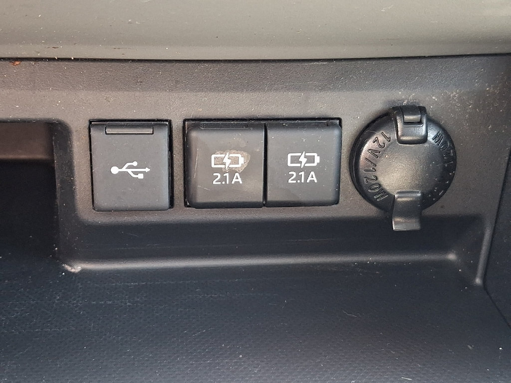 Used 2021 Toyota Highlander Limited AWD/4WD image 26