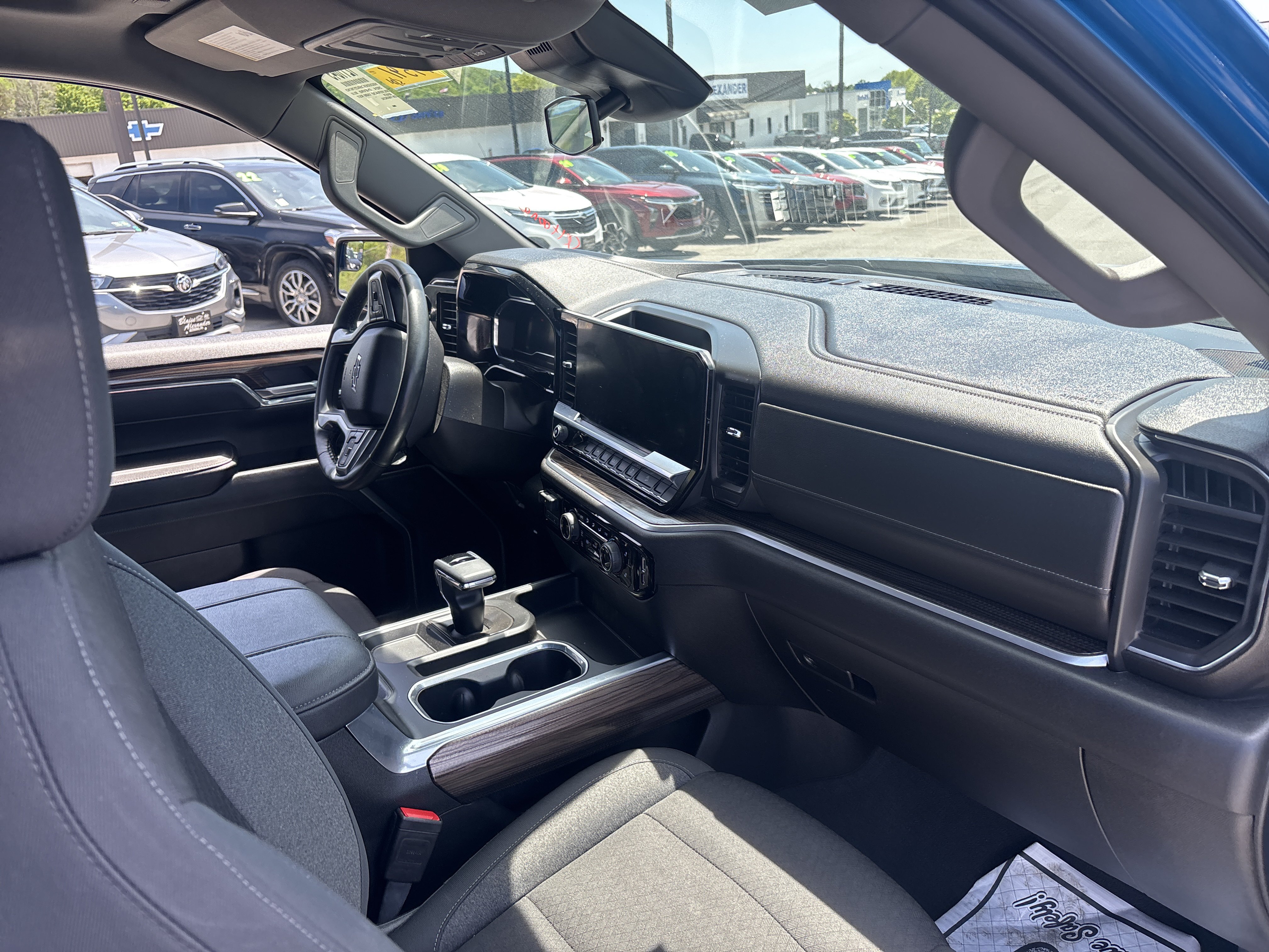 Used 2024 Chevrolet Silverado 1500 RST AWD/4WD image 12