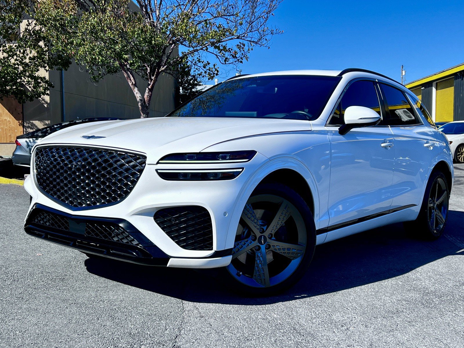 Used 2022 Genesis GV70 3.5T Sport w/ Sport Prestige Package AWD/4WD image 2