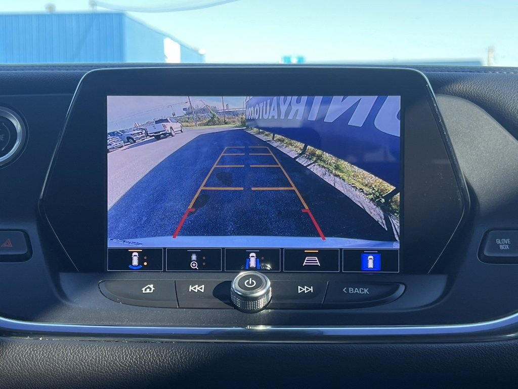 Used 2022 Chevrolet Blazer LT w/ Sound & Technology Package image 9