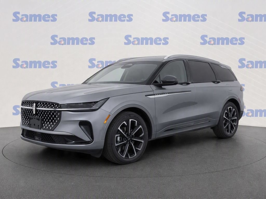 Used 2025 Lincoln Nautilus Reserve AWD/4WD image 2